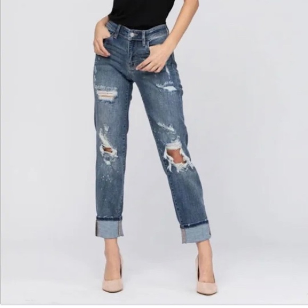 Brand new Zara distressed relaxed fit boyfriend jean women’s 4